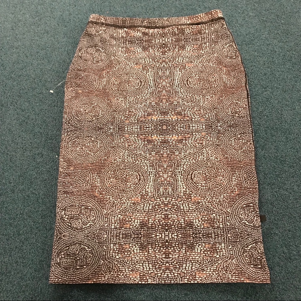 REVERSIBLE lululemon skirt with bead print/black